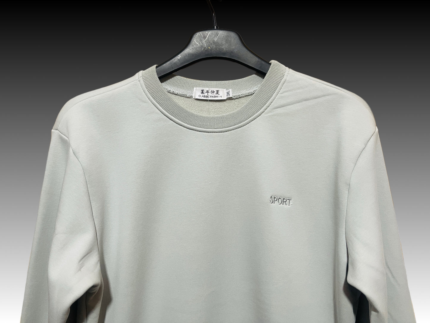 Sweatshirt
