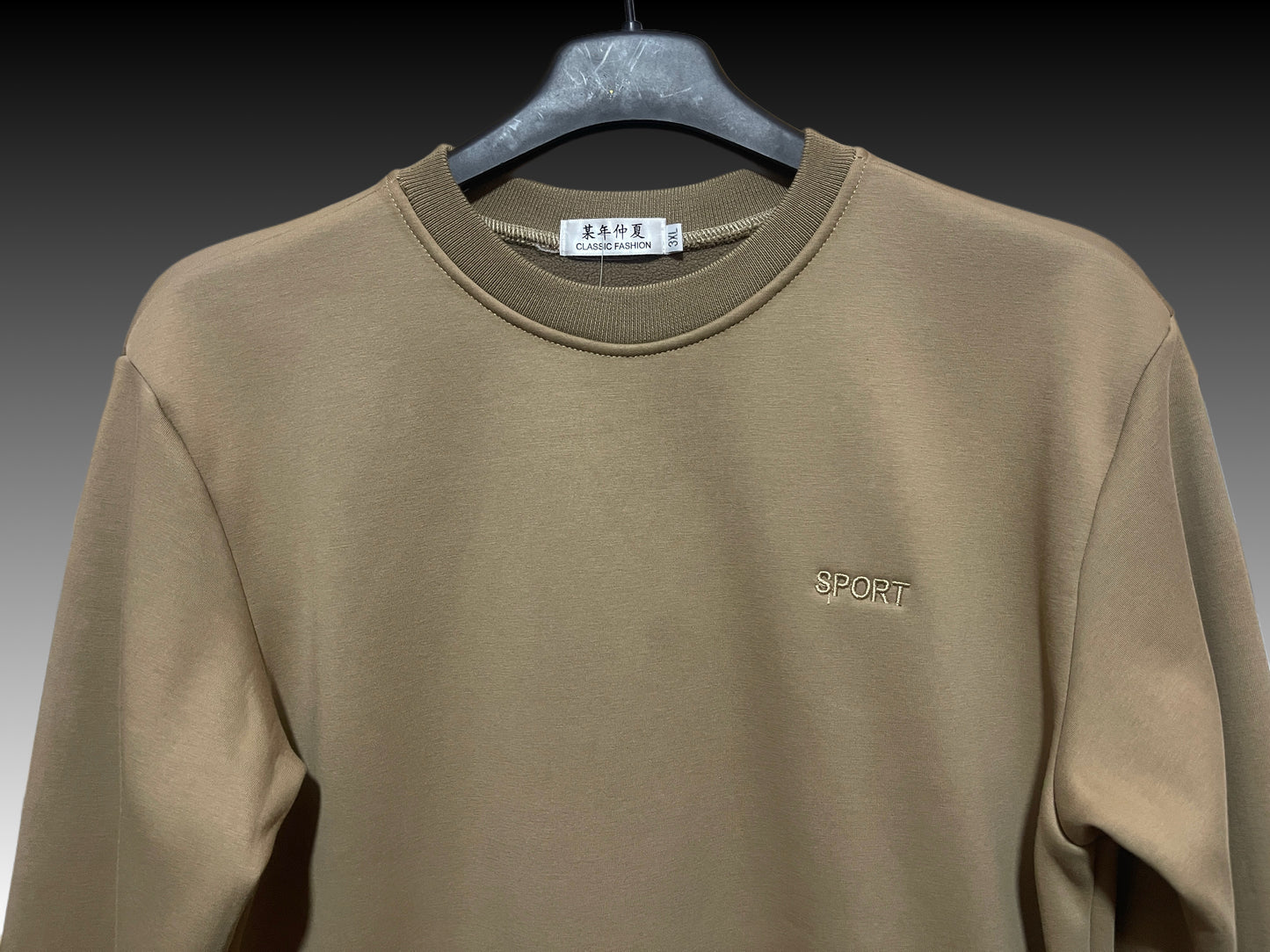 Sweatshirt